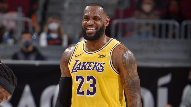 体育娱乐-36岁詹姆斯MVP赔率高居前列 最大竞争对手是他？